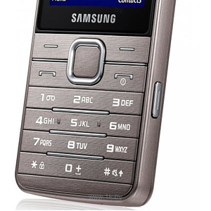 Продам мобильный телефон Samsung S5610