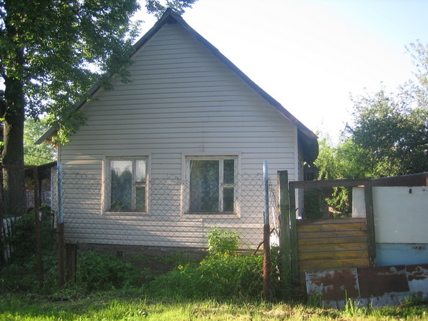 Продается дом,  в центре г.Полоцка возле реки Двина,  ул.Правонабережная 9